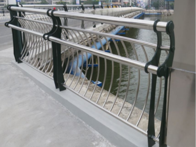 橋梁304不銹鋼復合管護欄